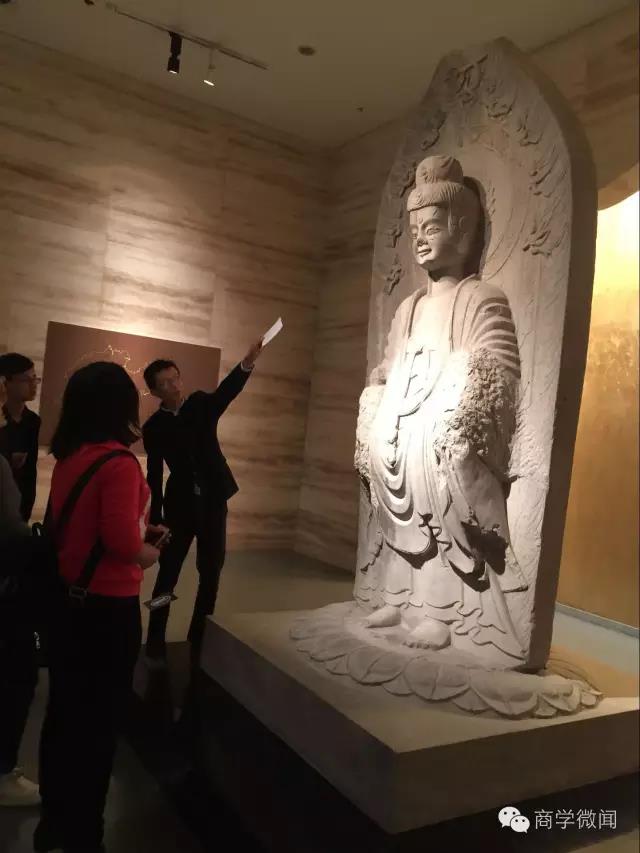 文物修复与保护专业学生参观山东省博物馆