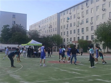美术学院开展篮球友谊赛