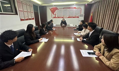 学校第三党支部开展“筑牢信仰之基 共话成长之路”谈心谈话活动