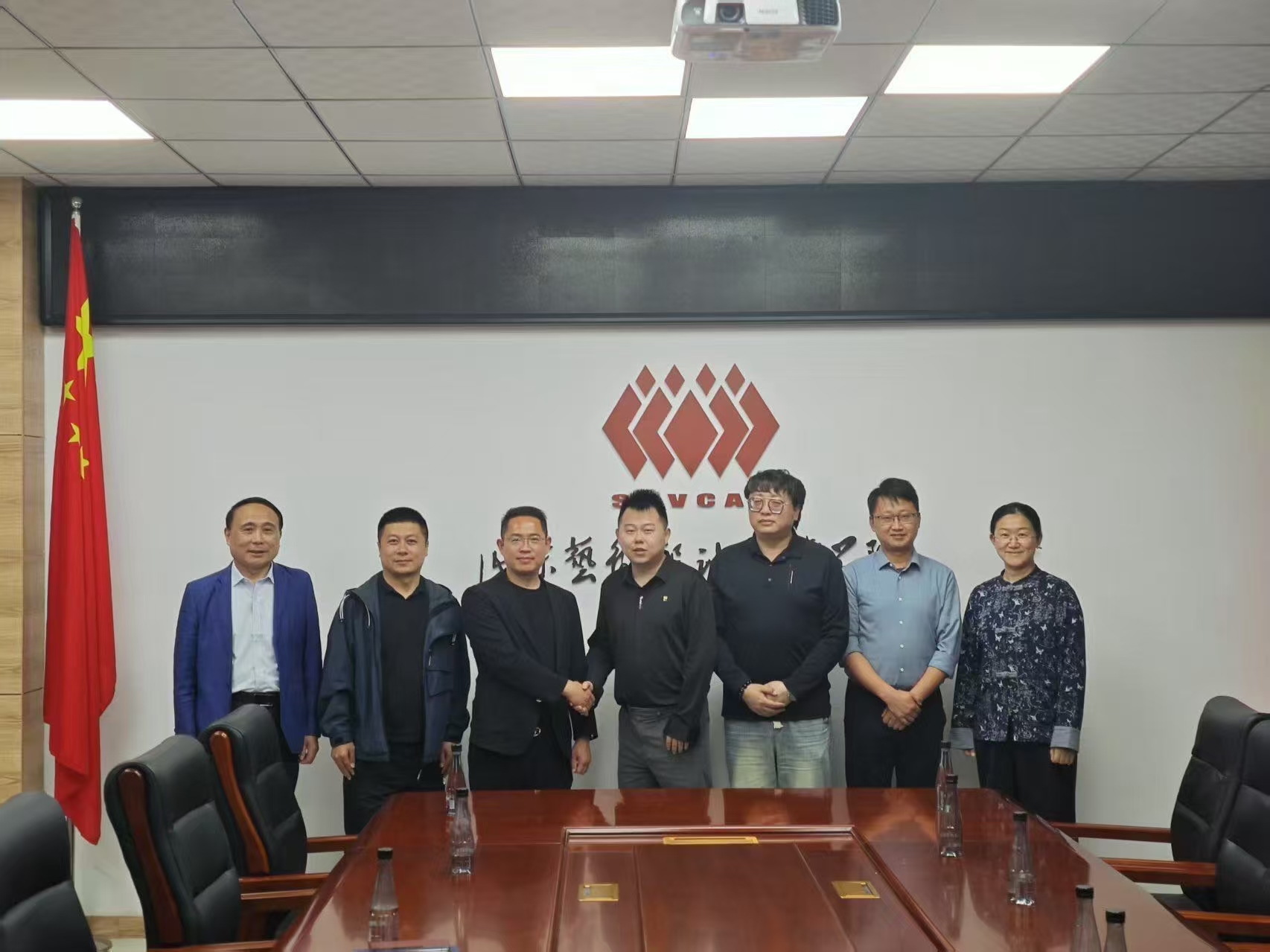 产教融合进校园 共商校企新篇章